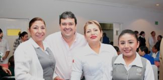 Festeja Gobierno de Río Bravo a enfermeras.