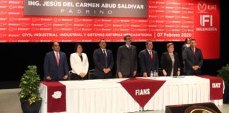 Preside Rector graduación en la Facultad de Ingeniería de Tampico