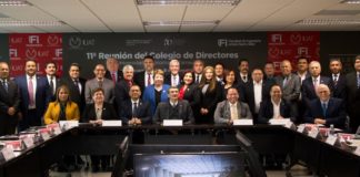 Preside Rector reunión con directores y entrega de acreditaciones a la UAT