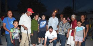 Se acabo el tener que cargar a los niños para llevarlos a al escuela,eso es cosa del pasado