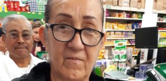 RECIBEN MÁS ABUELITOS EMPACADORES APOYOS ALIMENTARIOS