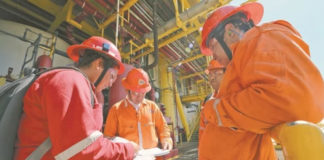 Aumentan casos sospechosos de Covid-19 en Pemex, confima 167