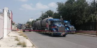 Aseguran tres tractocamiones, cuatro pipas y detienen a tres