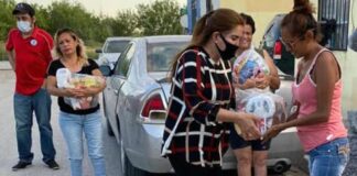 APOYA CON DESPENSAS Y EN SOLUCIÓN A PROBLEMAS DIPUTADA LOCAL ROXANA GOMEZ PEREZ