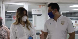 Entrega Alcaldesa material sanitario en INM