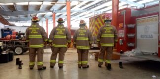 RECIBE PROTECCIÓN CIVIL Y BOMBEROS EQUIPO E INSUMOS