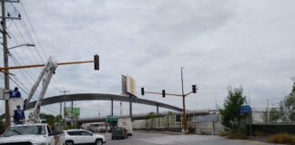 Rehabilita Municipio semáforos y alumbrado averiados por Hanna