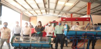 Recibe Alcaldesa donación de cápsulas de traslado para pacientes COVID-19