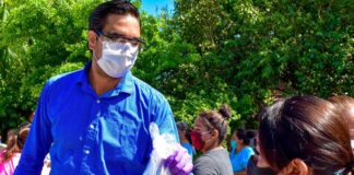 Apoya Voluntariado DIF a familias de la colonia Manuel Tárrega