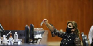 APRUEBAN PROPUESTA DE DIPUTADA ROXANA GÔMEZ