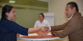 procurar la reparación del daño a las personas víctimas de delito