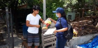 Se traslada personal médico y asistencial a las colonias, casa por casa.