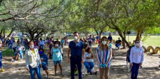 Ayuntamiento y DIF Reynosa reciben donación del beisbolista Jaime García