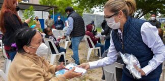 DIF Reynosa sigue recorriendo las colonias para entregar diversos apoyos