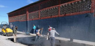 Reparan cuadrillas municipales pavimento en 5 colonias