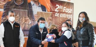 Gobierno de Río Bravo, activo en la donación de aparatos tecnologícos