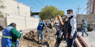 Sustituye la COMAPA Reynosa línea de drenaje en la Rodríguez
