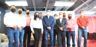 Reconoce gerente de COMAPA compromiso de sector constructor