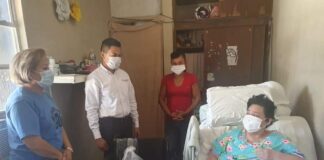 DIF Reynosa y Voluntariado entregan beneficios casa por casa