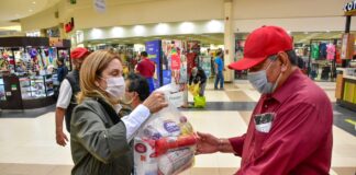 DIF Reynosa sigue apoyando a los abuelitos empacadores