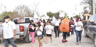 REALIZA HECTOR VILLEGAS ” EL CALABAZO ” CAMINATA EN COL. FRANCISCO Y MADERO
