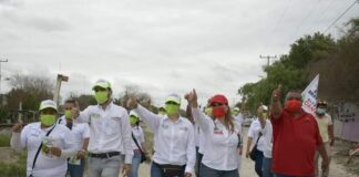 “YA NOS DESILUSIONAMOS DE OTROS PARTIDOS POR ESO REGRESAREMOS AL PRI” DICEN VECINOS DE LA FERROCARRIL