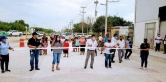 Inaugura importante crucero hecho con concreto hidráulico el Lic Carlos Rafael Ulivarri López