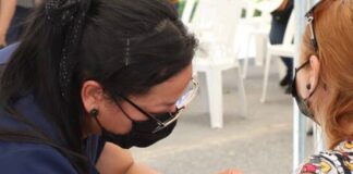 Invita Alcaldesa a embarazadas y personas de 40 y más a vacunarse