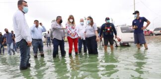 Recorre Maki Ortiz colonias afectadas por lluvias para auxiliar a las familias