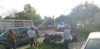 Retira Municipio llantas, basura y cacharros de la vía pública