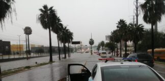 Autoridades municipales, recomiendan precaución al manejar por presencia de lluvias.