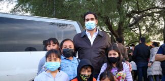 Promueve el Presidente Municipal Carlos peña Ortiz la convivencia familiar, con Posadas Navideñas.