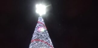 ENCABEZAN ALCALDE Y PRESIDENTA DEL DIF RÍO BRAVO, CARAVANA NAVIDEÑA Y ENCENDIDO DE PINO