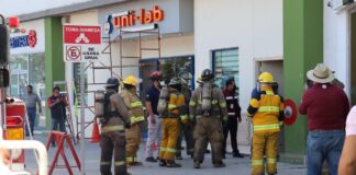 Simula COMAPA y PCyB incendio en centro comercial de Reynosa