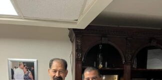 VISITA DEL TITULAR DE LA CANACO RIO BRAVO LUIS IVAN FUENTES VIDAURRI AL ALCALDE PROF. TEODORO ESCALON MARTÍNEZ EN SU OFICINA DE PALACIO MUNICIPAL.