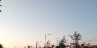 LATENTE, ES EL PELIGRO QUE PREVALECE POR ALCANTARIA DETERIORADA EN AVENIDA RODOLFO GARZA CANTU.