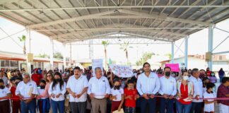 Entregó Carlos Peña Ortiz techumbre para escuela primaria