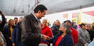Convivieron vecinos de la Aquiles Serdán con el Alcalde Carlos Peña Ortiz