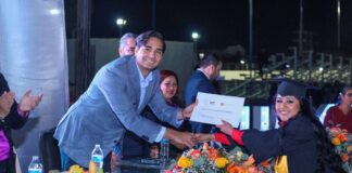 Apadrinó Carlos Peña Ortiz Generación 2018-2022 UAMRA-UAT