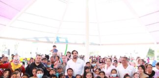 Festejó Carlos Peña Ortiz a más de 200 niños por su cumpleaños