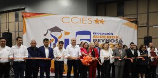 Grande fue la presentación de la UTTN al ofertar diversos planes educativos y Destaca en la ” Expo Educación del CCIES “