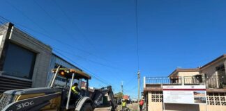 ALCALDE CARLOS PEÑA ORTIZ BENEFICIA A VECINOS DE LA CIMA CON IMPORTANTE PAVIMENTACION HIDRÀULICA.