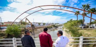 Limpia Gobierno de Reynosa márgenes del canal Rodhe