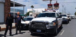 SECRETARIO DE SEGURIDAD PUBLICA Y ENCARGADA DE TRANSITO Y VIALIDAD REALIZAN CARAVANA DE CONCIENTIZACION.